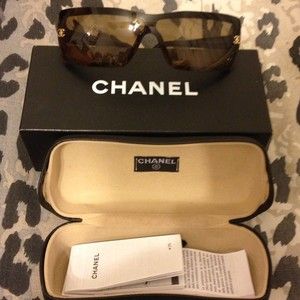 CHANEL Sunglasses Gold Logo Plastic Black Frame Brown Lense 5067