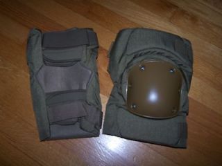 Kneepad Army Coyote Size Med REDUCED Price