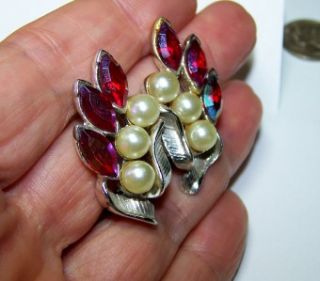 ABOUT THE ITEM Vintage RARE Set Claudette Bracelet & Clip On Earrings