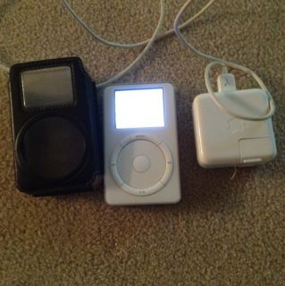 Apple iPod classic 2nd Generation (20 GB) Model A1019