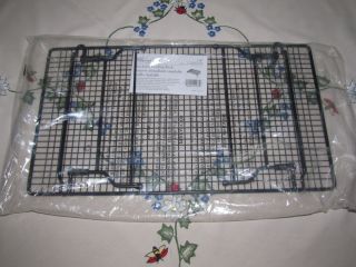 New Pampered Chef Metal Cooling Cookie Cake Rack