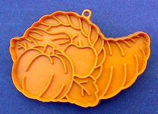  Cutter Thanksgiving Fall Vintage Cornucopia Pumpkin Old Plastic