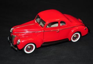 danbury mint 1940 ford deluxe coupe red 1 24 mib