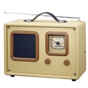 Crosley Portable Traveler Am FM 1950s Style Radio System Leatherette