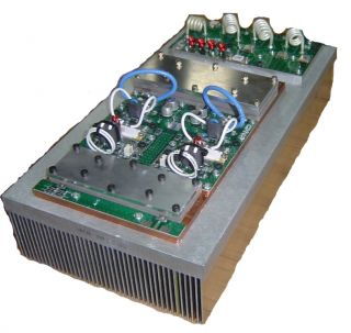 up for auction is our new pcs electronics 1200 watt fm amplifier