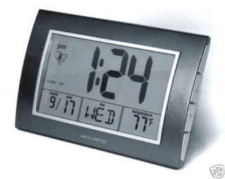 Desktop Atomic Alarm Clock with Indoor Temp 13131