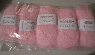 Moda Dea Dream Waterlilly Fluffy Eyelash Yarn Huge Large Lot 5 Skeins