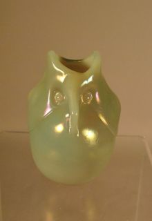 Dominick Labino 1971 Owl in Green Opaque