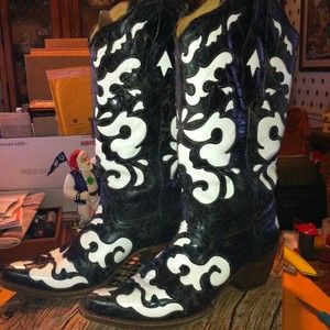 Corral Vintage Ladies Western Boots Black and White Laser Inlay 9 1 2