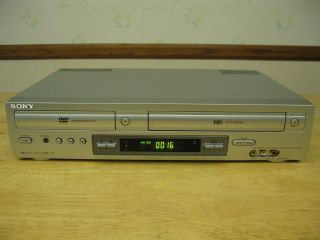   SONY SLV D300P CD mp3 DVD PLAYER VHS RECORDER COMBO DUAL DECK