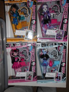 Monster High Dolls Picture Day Dolla Cleo Spectra Abbey Draculaura Set