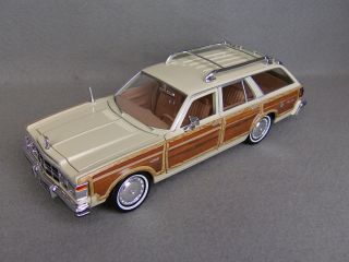 1979 Chrysler LeBaron Town & Country Wagon   Diecast Car Model   Cream