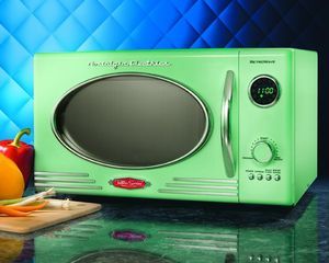 Compact Green Countertop Retro Series Microwave, 800 Watt College