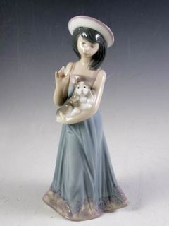 LLADRO Figurine Elizabeth 7.5H with Original Box #5646 10.27.98
