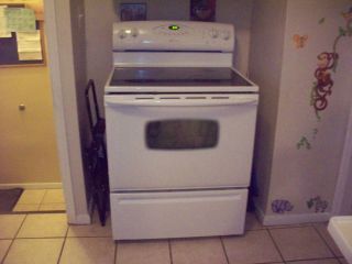 Maytag Electric Stove with Glass Top Range