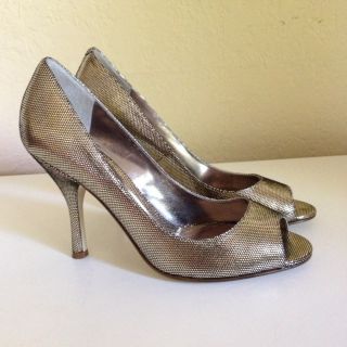 Enzo Angiolini Silver High Heel Shoes Size 7 1 2 New