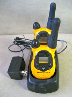 Motorola Talkabout T5000 8 Mile 22 Channel FRS GMRS Two Way Radios