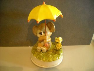  Koala Bear Ceramic Music Box Umbrella Raindrops Keep Fallin