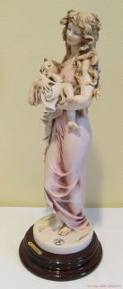 Guiseppe Armani 1993 Event Figurine 0880 Maternity Loving Arms