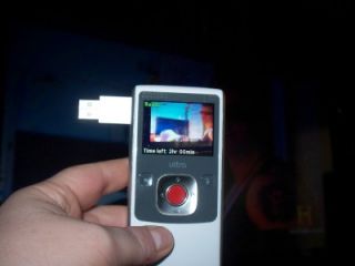 Flip Video ultra F360 Mino 2 GB Camcorder   White 60 min video