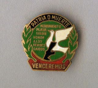 Cuba Badge Communist Victory Fidel Castro Bay of Pigs