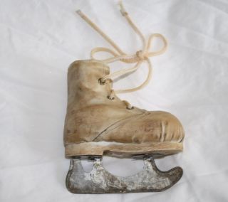  Old Looking Ice Skate Boot Christmas Tree Ornament Skating 4.75 Vinyl