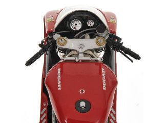 Minichamps Carl Fogarty Team Ducati Corse 916 World Champion WSB 95