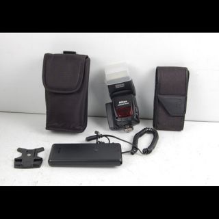  are bidding on a Excellent Nikon Speedlight flash Set, Included here