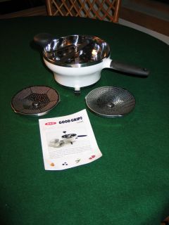 New OXO Good Grips Food Mill w 3 Stainless Steel Discs