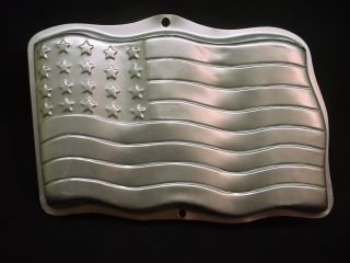 Wilton AMERICAN FLAG cake pan STARS & STRIPES mold tin 4TH OF JULY