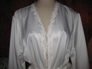 Flora Nikrooz Satin Honeymoon Peignoir Robe as Nightgown Lingerie New