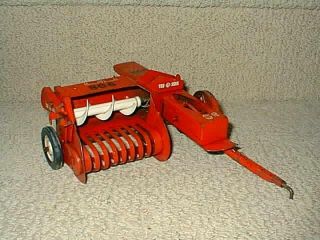 Vintage Tru Scale Tin Pressed Metal Toy Farm Tractor Baler #806 Old