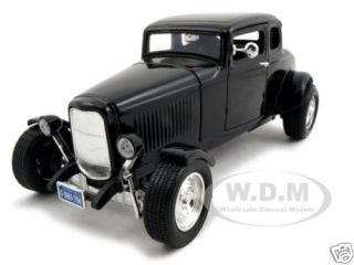 1932 Ford Coupe Black 1 18 Diecast Model Car
