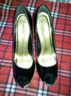 Fredericks of Hollywood Varnished Women Shoes Size 8 Black New