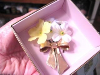 Vintage 1980 Flower Holder Lapel Pin Avon Mint in Box