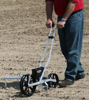 NEW Earthway 1001 B Precision Garden Seeder with 6 Seed Plates