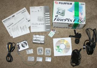 Fujifilm FinePix F450 5 2 MP Digital Camera 3 XD Cards 3 Batteries
