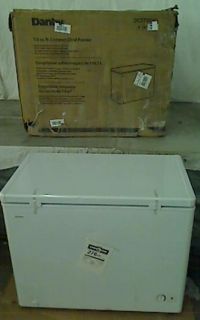 pallets danby dcf700w1 7 0 cu ft chest freezer white