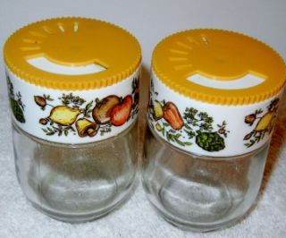 Gemco Vintage Salt & Pepper Shakers Harvest Gold Glass Plastic White