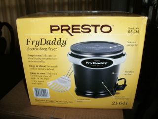 PRESTO FRY DADDY NEW NEVER OPENED ELECTRIC DEEP FRYER STOCK 05424 L K