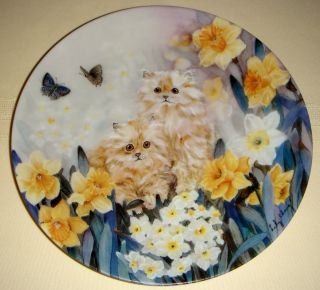 Lily Chang Petal Pals Beautiful Kittens Daffodils Plate