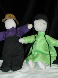 Vtg PR of Amish Dolls Lancaster Co PA Handmade R Glick