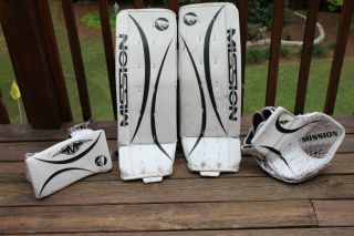 Roller Ice Hockey Mission Goalie Pad Package 30 Leg Pads Paid 600 New