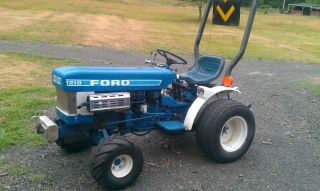 Ford 1210 4WD Compact Tractor 1034 Hrs Nice with Blade