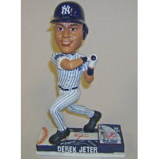 Derek Jeter Bobblehead   2008 On Field