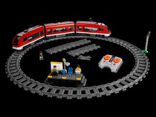 Lego City 7938 Passenger Train   Brand New Factory Sealed Box