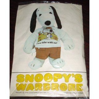 Peanuts Snoopys Wardrobe for 18 Snoopy Plush   Camping