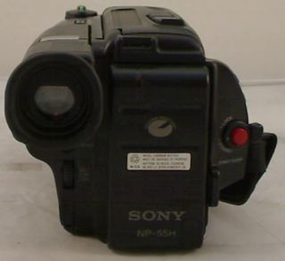 Sony Video Hi8 CCD TR600 Handycam Camcorder w Accessories