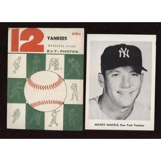 1960 New York Yankees Team Issued Photo Set (12) NRMT
