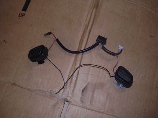 Pair of Land Rover Discovery 2 Horn Buttons w Wires 99 00 01 02 03 04